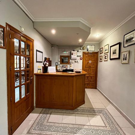 Meson De Castiello Guest House กาสเตียโญ เด ฮากา ภายนอก รูปภาพ