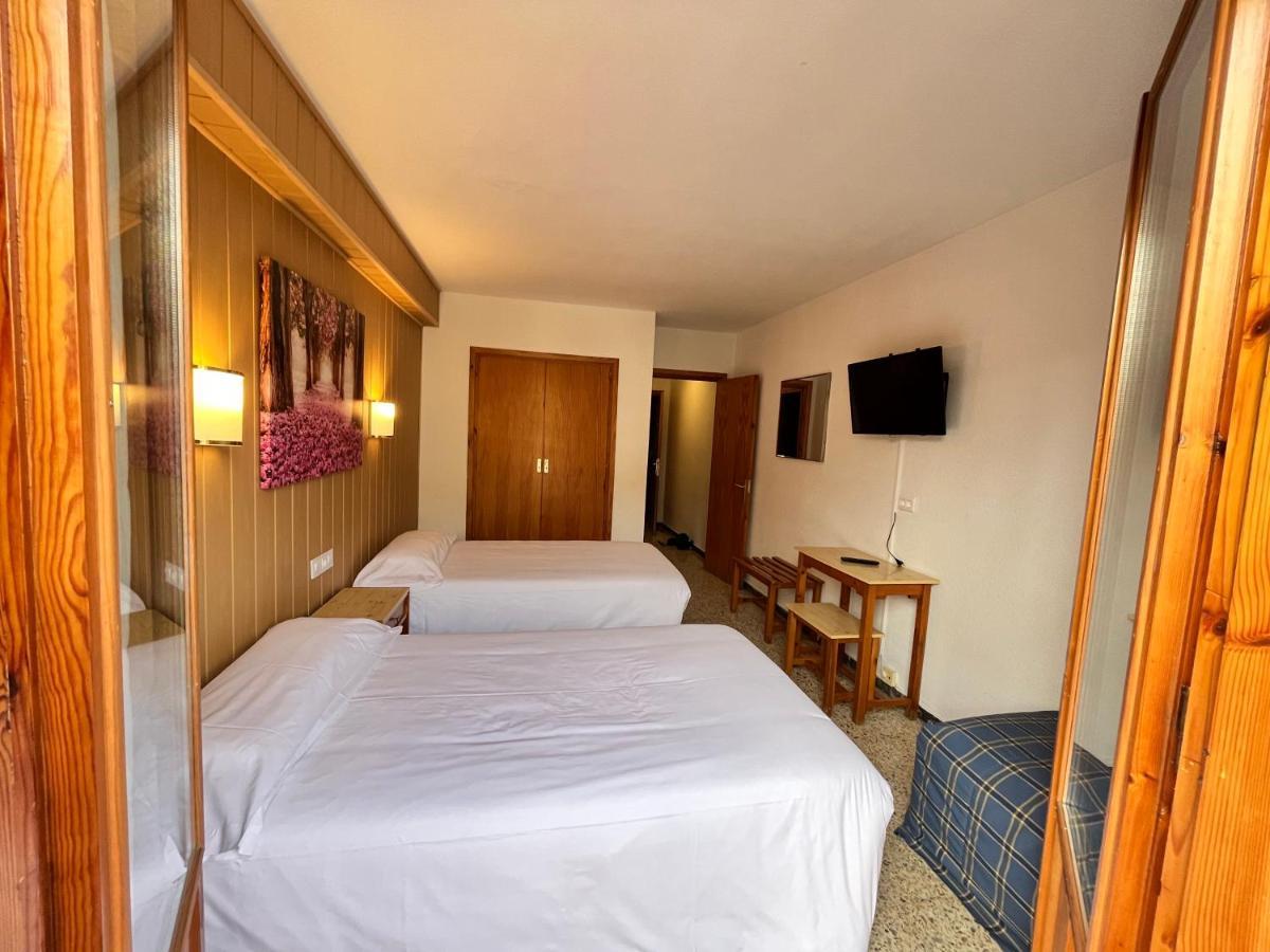 Meson De Castiello Guest House กาสเตียโญ เด ฮากา ภายนอก รูปภาพ